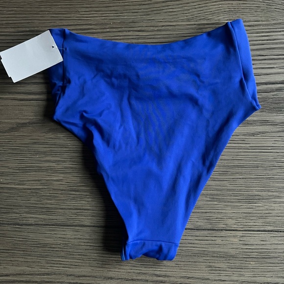Agua Bendita Lily High-Rise Bikini Bottoms in Blue 110$ - Picture 8 of 10